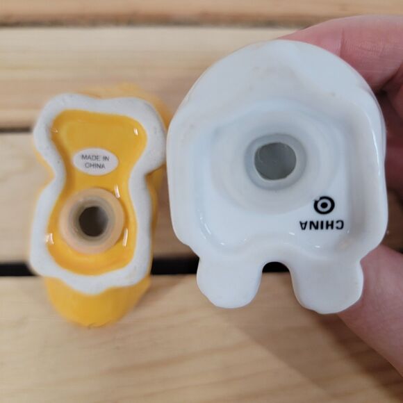 Dog and Cat Salt & Pepper Shakers Ceramic White and Orange - Picture 6 of 7